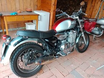 Triumph Thunderbird 900