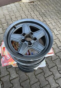 Mercedes Benz Penta Melber 15"