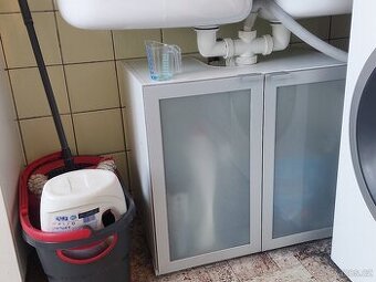 Skříňka pod umyvadlo IKEA