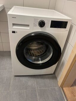 Pračka Samsung 9Kg WW90CGC04DAELE-stále v záruce