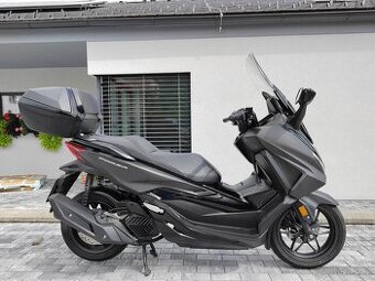Honda Forza 125