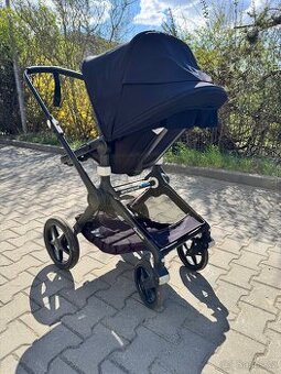 Bugaboo Fox 2 po jednom dítěti + příslušenství