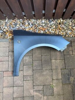 Roomster přední blatník