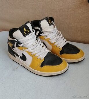 Boty Nike Air Jordan 1 Mid