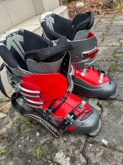 Přeskáče Salomon velikost 26 s vakem