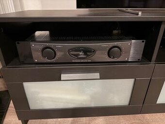 Behringer A800 Zesilovač - rezervováno