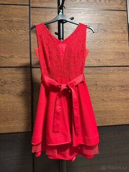 Plesové šaty vel.38