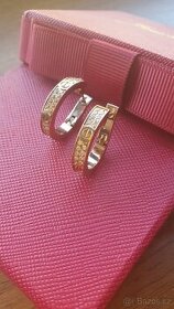 Náušnice Cartier Love s kamínky