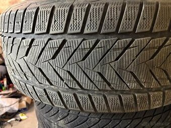 2kusy zimní pneumatiky : VREDESTEIN 275/45 R21 110V