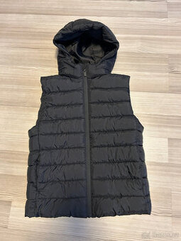 Zateplená vesta H&M, v. 158-164 NOVÁ - 1