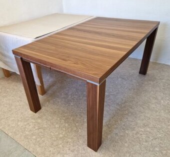 Sleva - Nový jídelní stůl ořech s dvojitým rozkladem