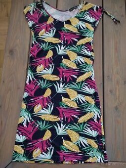 Letní polodlouhé šaty