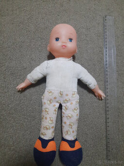 Starší panenka, miminko