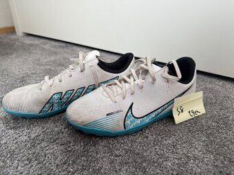 Turfy botasky 38 vel NIKE