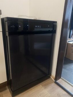 Zánovní myčka ETA 338090020B (černá) – V ZÁRUCE u Datartu