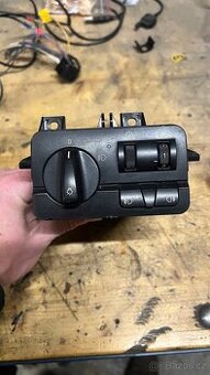 Ovládání světel e46