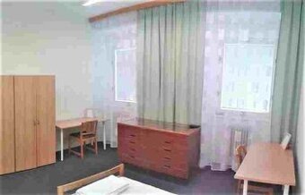 1. 2. a 3.lůž. pok, studenti/ky/pár, sušička/pračka, centr