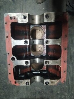 Díly motoru Perkins D 2500