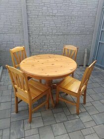 Prodám dřevěný rozkládací stůl + 4 ks dřevěné židle