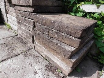 Betonová dlažba zátěžová, použitá, 48 ks, tl. 70mm