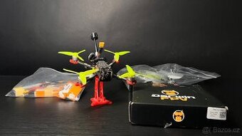 FPV analog Meteor 65, BabyApe, BeastHobby brýle