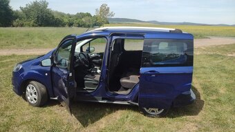 Ford Tourneo Courier 1.0 benzín