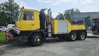 Tatra 815
