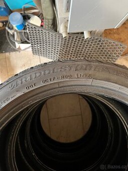 Zimní gumy 225/40 r18 Bridgestone