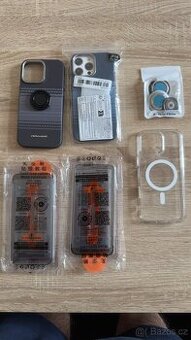 Prodám kryty a ochranné skla na iPhone 16 pro max