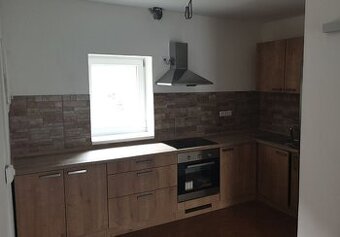 Pronajmu byt 2+kk v obci Hrušov u Mladé Boleslavi