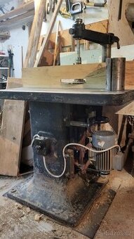 Prodám stolní frézu