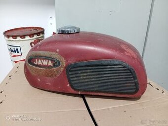 Jawa 250, 350 California nebo 592 nádrž