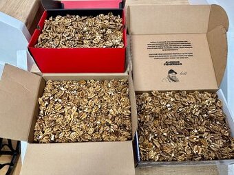 Loupané vlašské ořechy