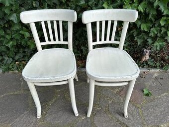 2 x stará bílá dřevěná židle - cena za kus