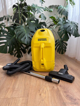Vysavač Karcher DS6 s vodním filtrem