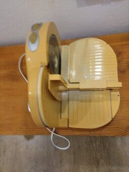 Elektrický kráječ