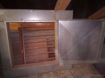 Střešní okno plechove