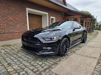 Ford mustang GT Premium