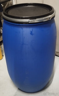 Plastový sud 100L s víkem a obručí