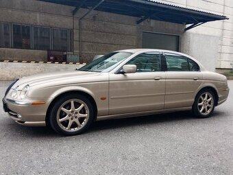 JAGUAR S-TYPE 4.0L V8 - TOP STAV