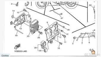 Yamaha r1 2012 držák regulátoru dobíjení