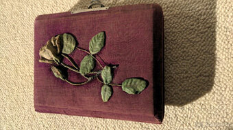 Starožitné fotoalbum