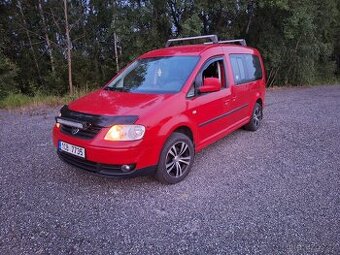 VW Caddy maxi 1.9 77kw BLS r.v. 2008 DSG tažné nájezd 432