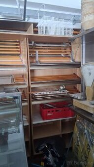 Prodejní regály,chladící vitrína