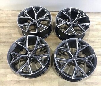 Predám originál alu kola Audi R22 Q8 SQ8 Q7 4M8 4M8601025AB