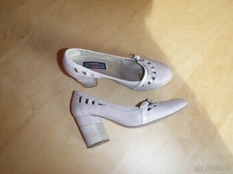 kožené značkové lodičky - vel. 38