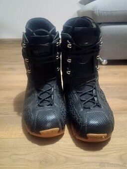 Snowboardové boty