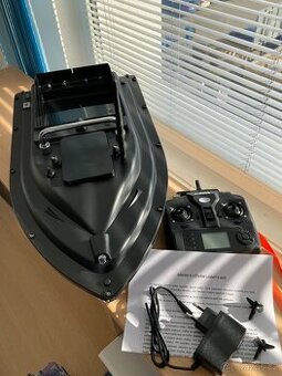 Loďka GPS pro zavážení na ryby s baterií 10Ah a obal zdarma
