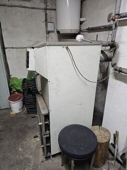 Kotel na tuhá paliva  , dohodou