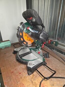 Kapovací a pokosová pila Parkside PKS 1500 B3 + CMT kotouč